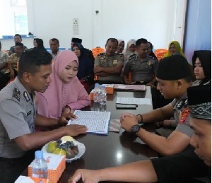 Ingin Jadi Istri Polisi Wajib Bisa Baca Quran